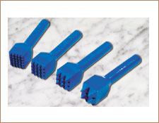 Bailarines de mano 20x20 mm.
